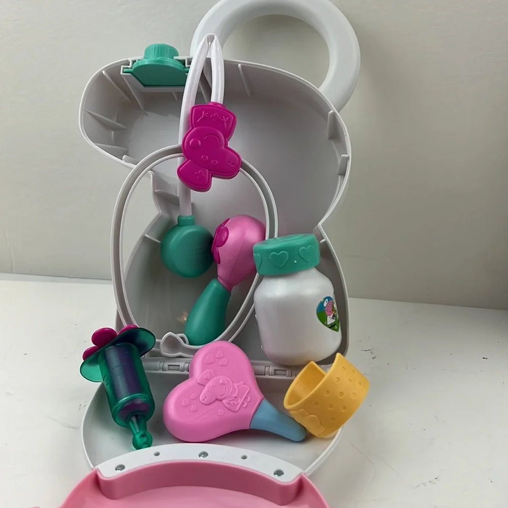 Peppa pig doctor kit